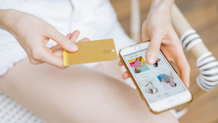 Gdzie kupić modną odzież damską w atrakcyjnych cenach?